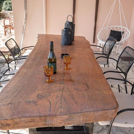 Paralio Astros Beachfront Suites Xiropígado Kültér fotó